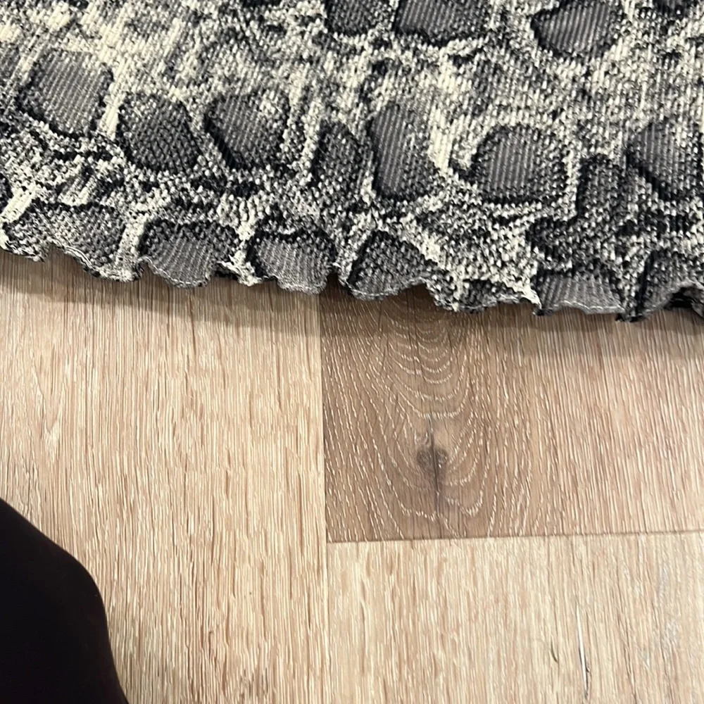 Sen Python Print Halter Top | Snakeskin Print | Size S | Miami Designer - Picture 6 of 9